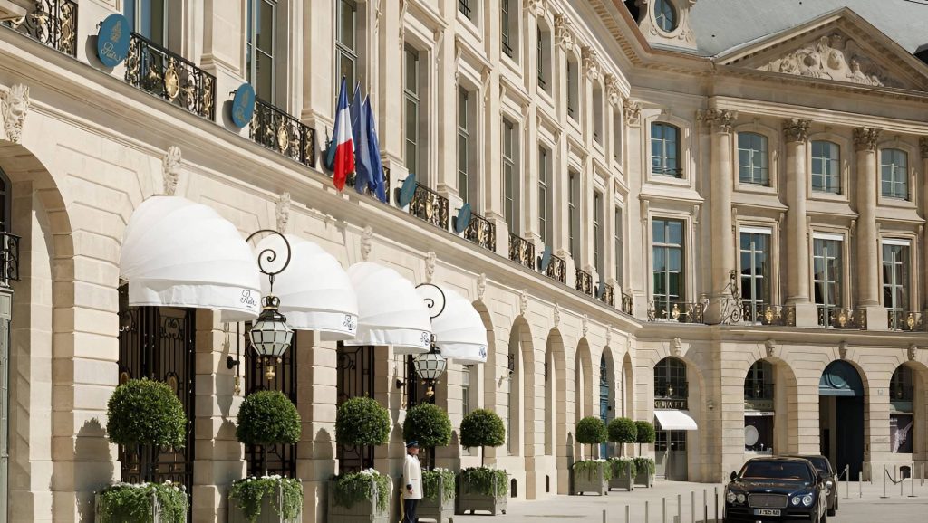 Vue extérieur du bâtiment du Ritz à Paris