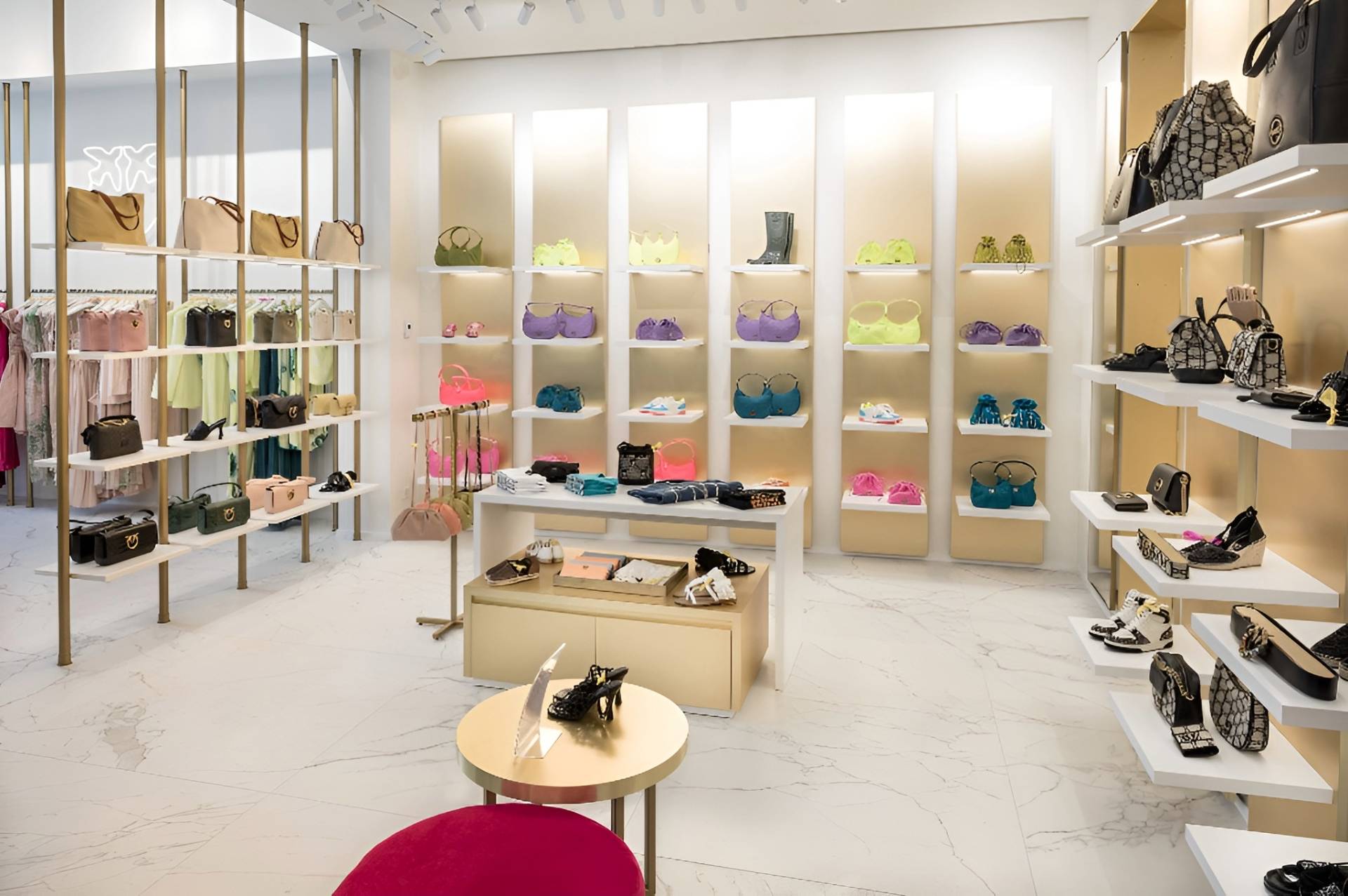 Pinko intérieur boutique focus sacs