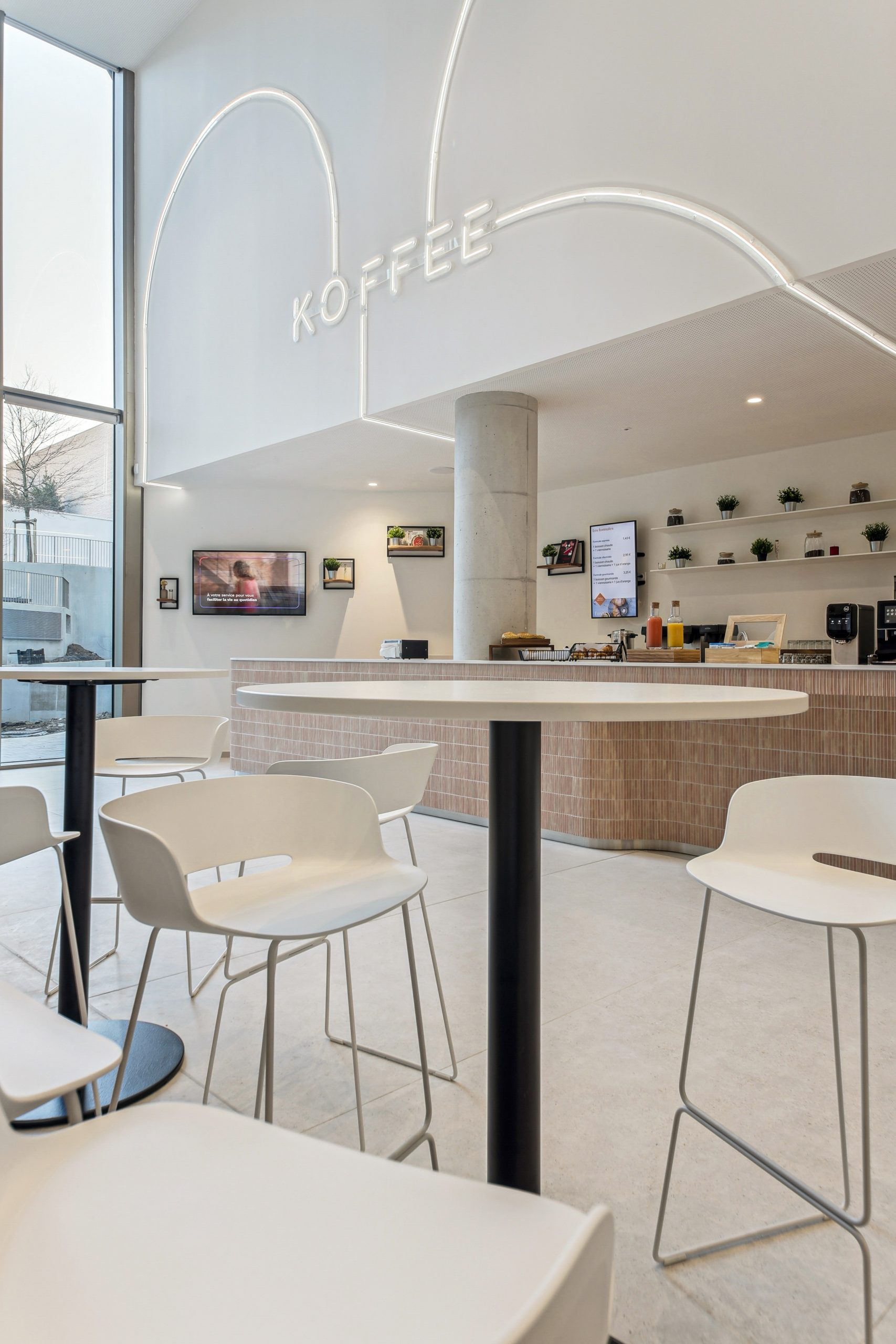 Espace café pause chez Bayard, par Parella