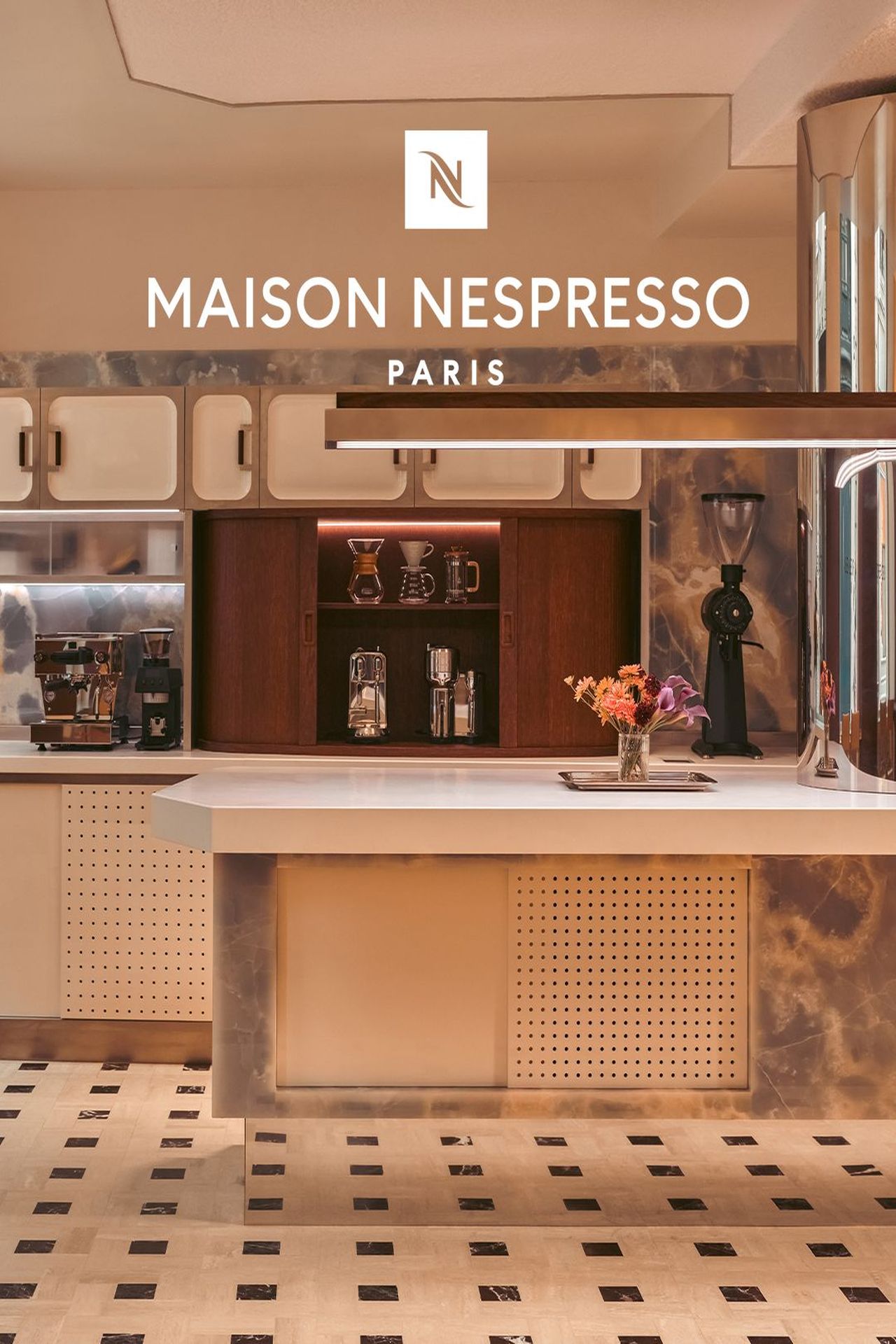 EL TIEMPO DE PERMANENCIA EN LOS INTERIORES COMERCIALES